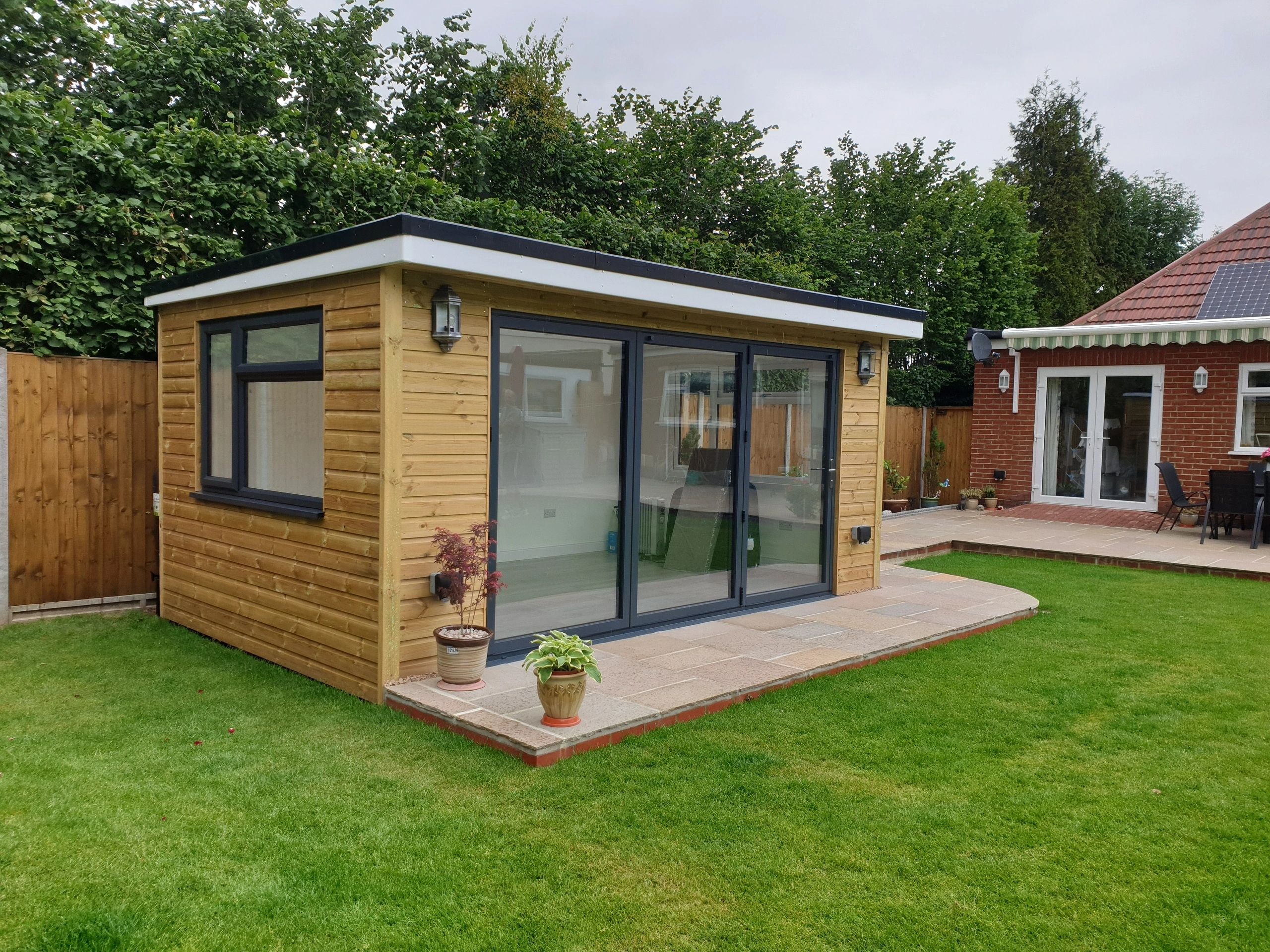 BDR Bespoke Gardens & Offices Ltd garden office