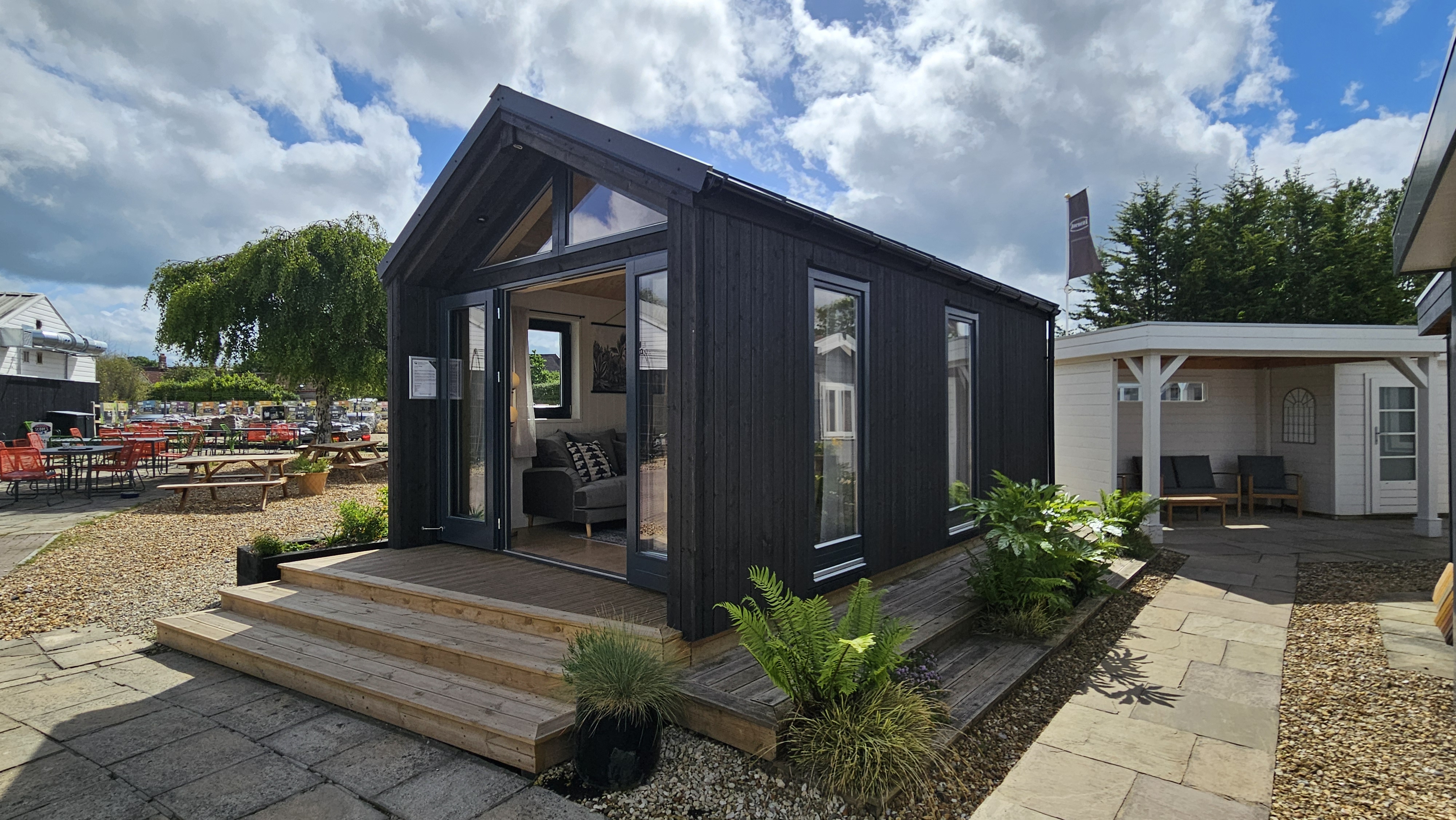 Garden Affairs garden office