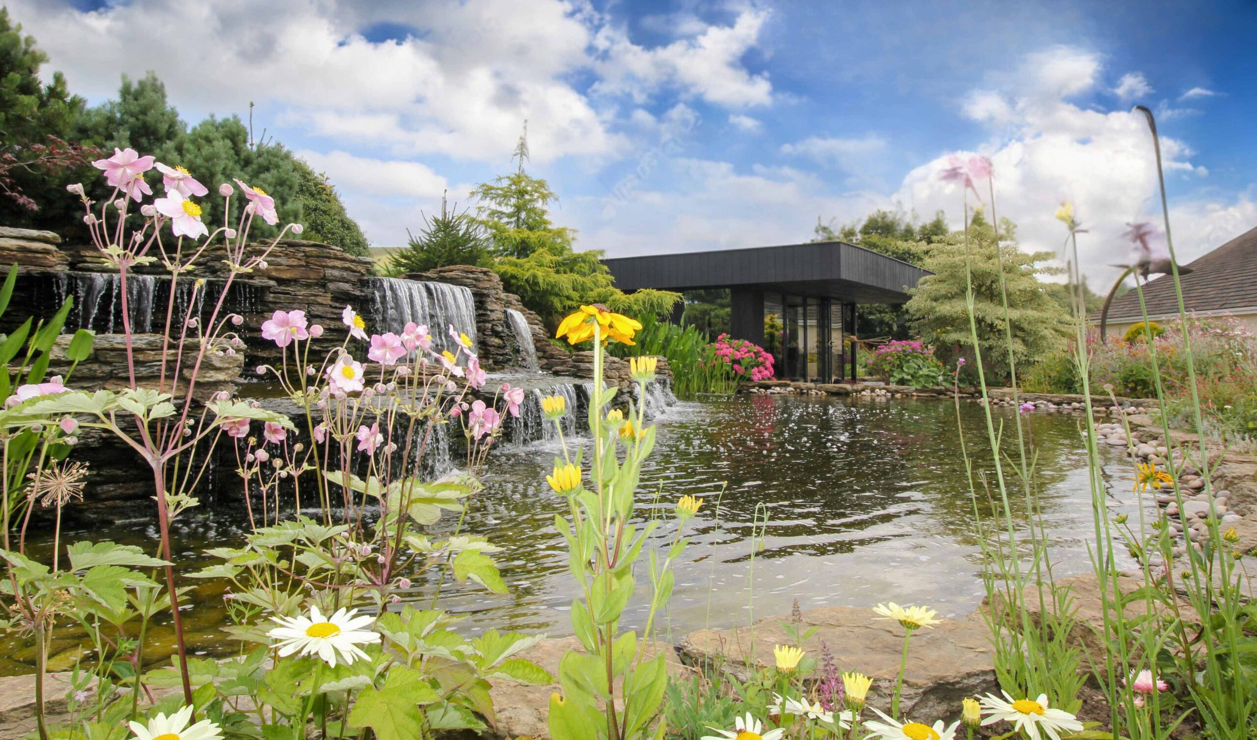 Swift Organisation garden office